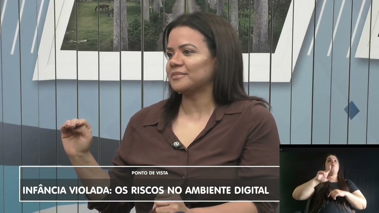Psicanalista Cinara Cordeiro durante entrevista sobre abuso sexual infantil na internet, no Ponto de Vista da TV Câmara Campinas