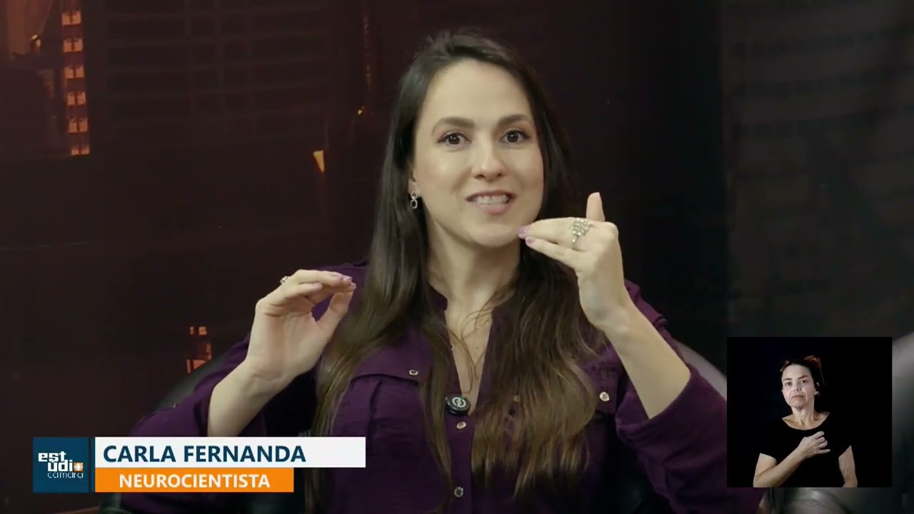 Neurocientista Carla Fernanda e a psicóloga Lis Cunha durante o programa Estúdio Câmara sobre julgamento, na TV Câmara Campinas