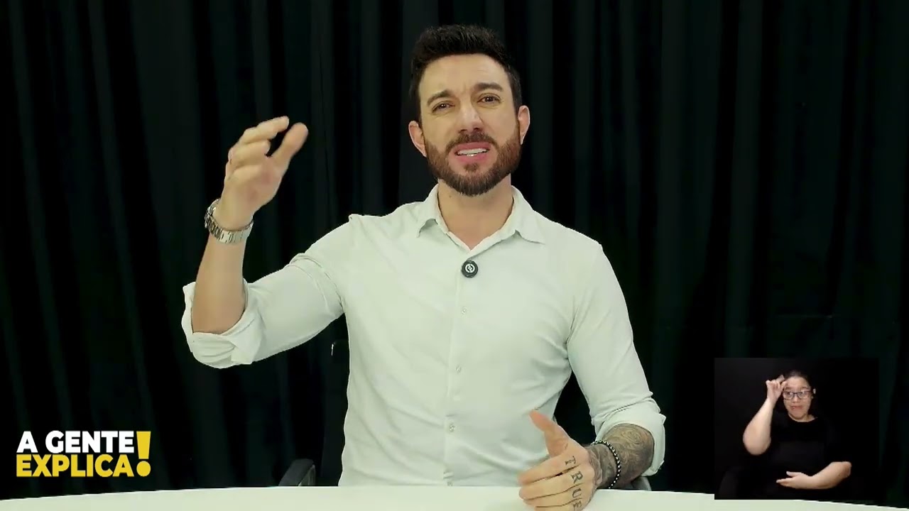 Psicólogo Rafael Polisel durante entrevista sobre procrastinação no quadro A Gente Explica da TV Câmara Campinas