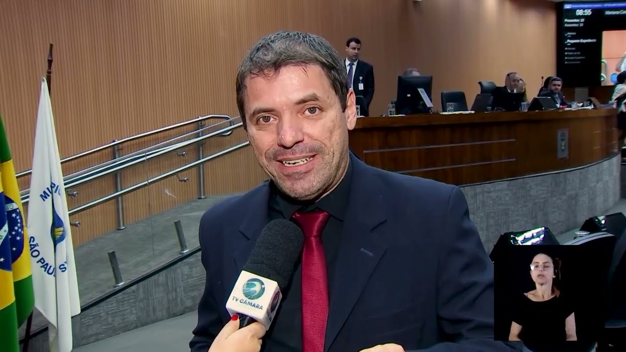 Vereador Rebert Ganem fala sobre projetos de proteção animal na reportagem Câmara Notícia da TV Câmara Campinas
