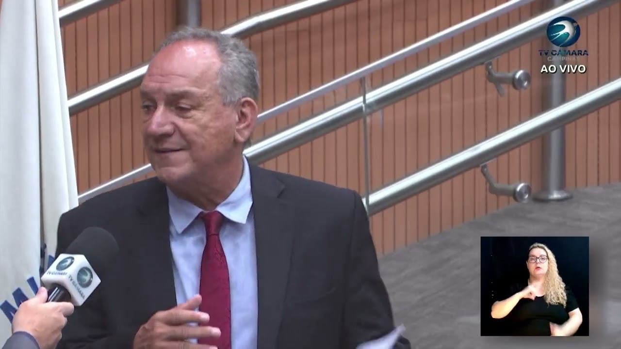 Vereador Luís Rossini durante sessão da Câmara de Campinas sobre retorno da Polícia Militar a Barão Geraldo, TV Câmara Campinas