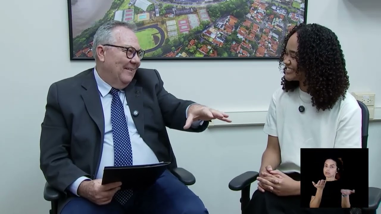 Reitor da Unicamp durante entrevista sobre os 60 anos da universidade ao programa Notícias da Metrópole da TV Câmara Campinas
