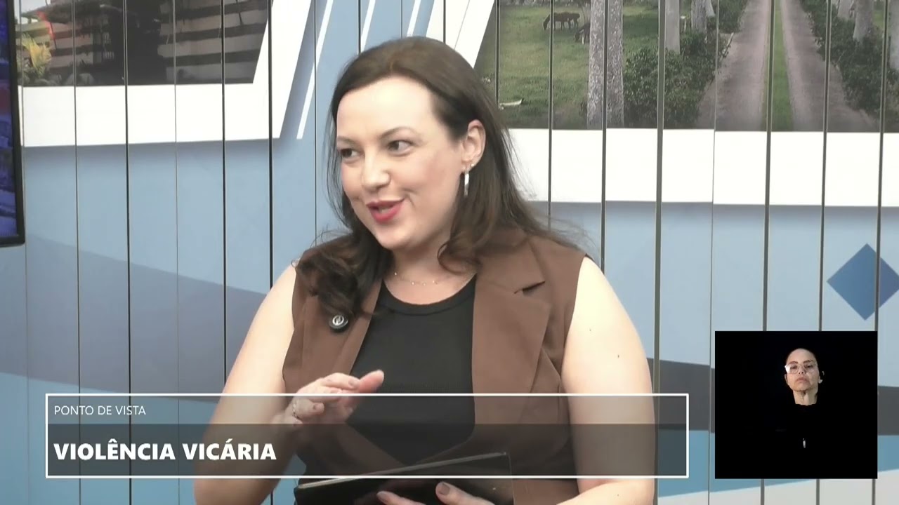 Advogada Natália Zanela durante entrevista sobre violência vicária no programa Ponto de Vista da TV Câmara Campinas
